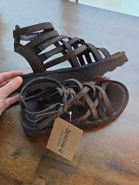 BearPaw Size 7 Women's Black Multi-Strap Gladiator Sandals NEW